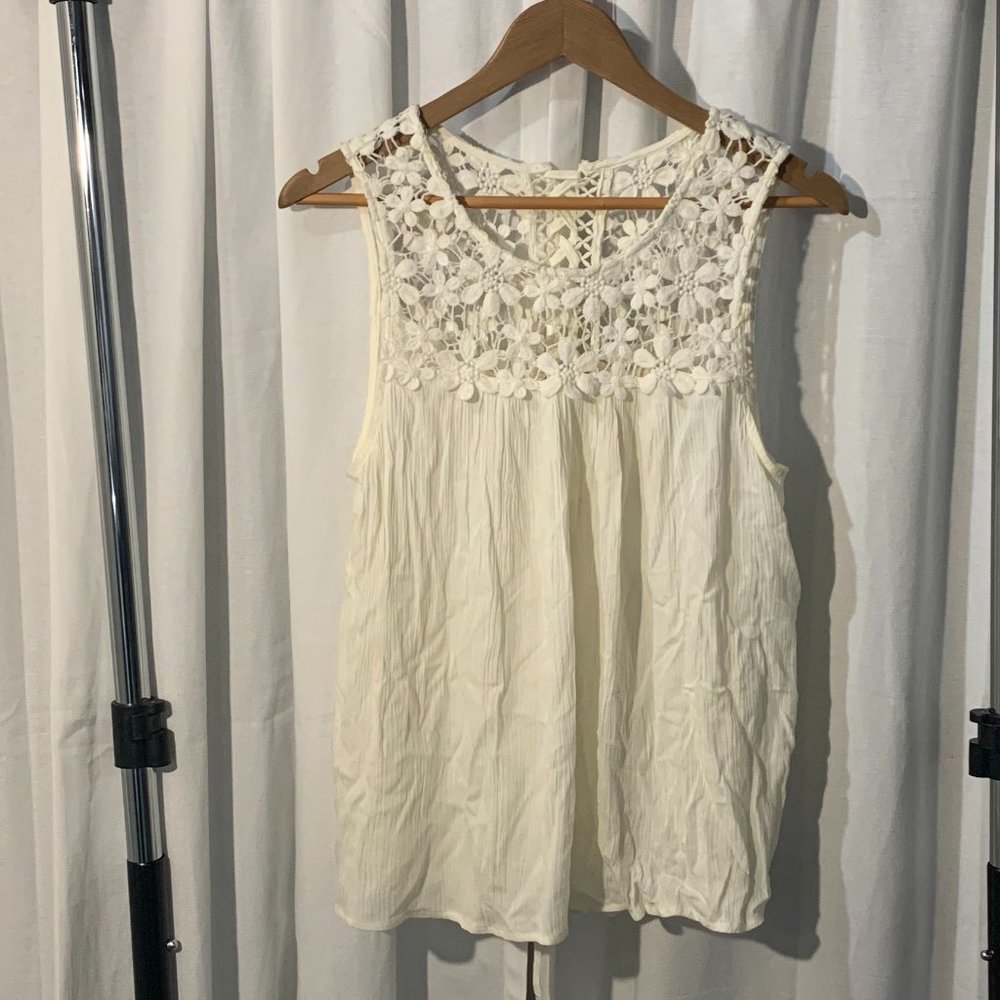 Lace Tank Top from ENTRO